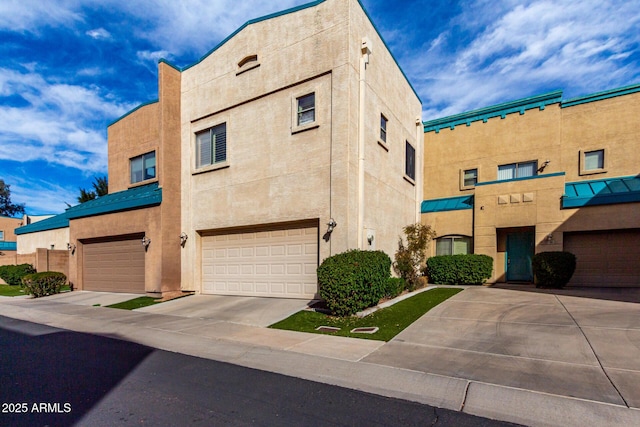 view of front of house with stucco siding