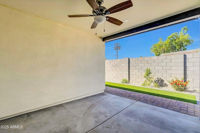 2926 N 16th Ave, Phoenix, AZ 85015 - view of patio featuring fence and ceiling fan