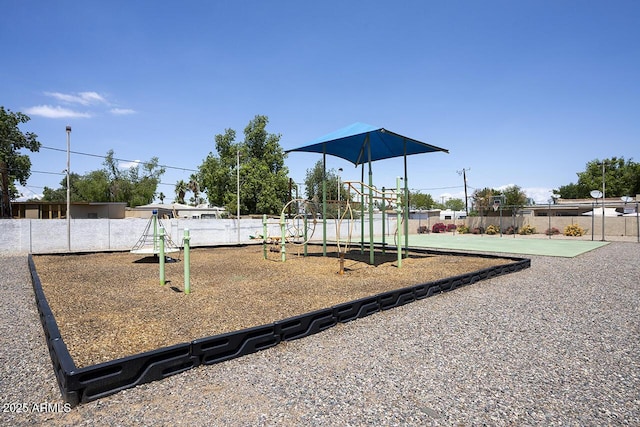 17032 N 16th Dr Unit 8, Phoenix, AZ 85023 - view of community play area