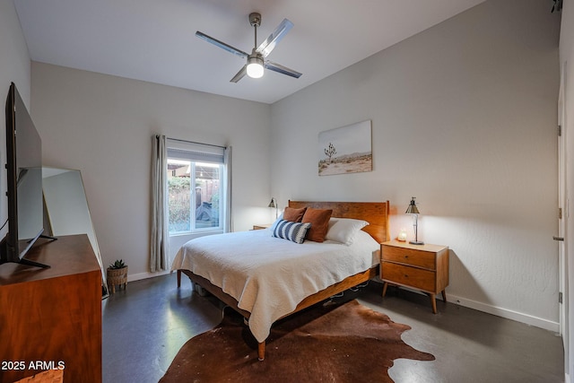 bedroom with ceiling fan