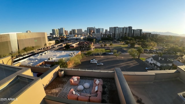 city view featuring a mountain view