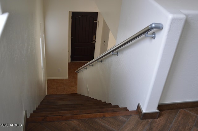 6620 W Shaw Butte Dr, Glendale, AZ 85304 - staircase featuring baseboards