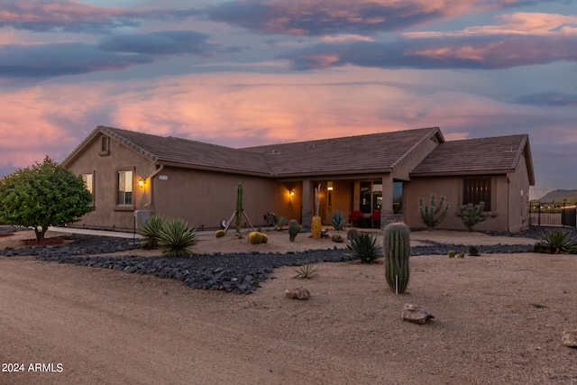 view of front of property