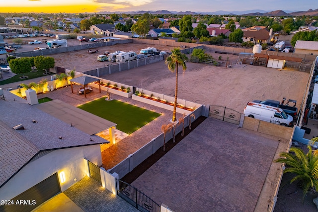 view of aerial view at dusk