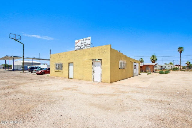 view of outdoor structure