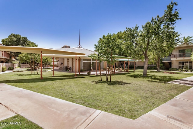 500 W Clarendon Ave Unit B11, Phoenix, AZ 85014 - surrounding community with a yard