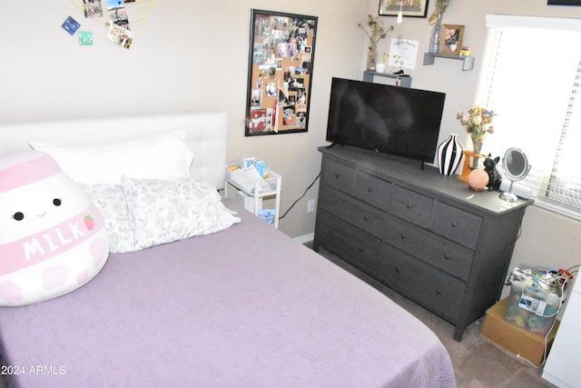 bedroom featuring carpet floors