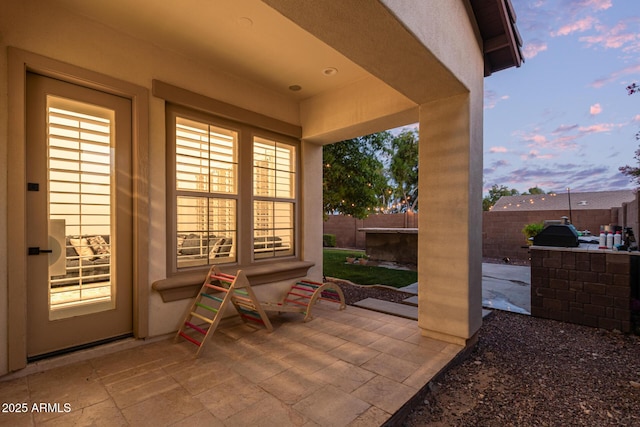 20689 W Valley View Dr, Buckeye, AZ 85396 - fenced backyard featuring a patio area