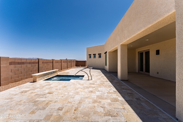 6397 E Red Oak Cir, Hereford, AZ 85615 - view of swimming pool with a fenced backyard, a jacuzzi, and a patio area