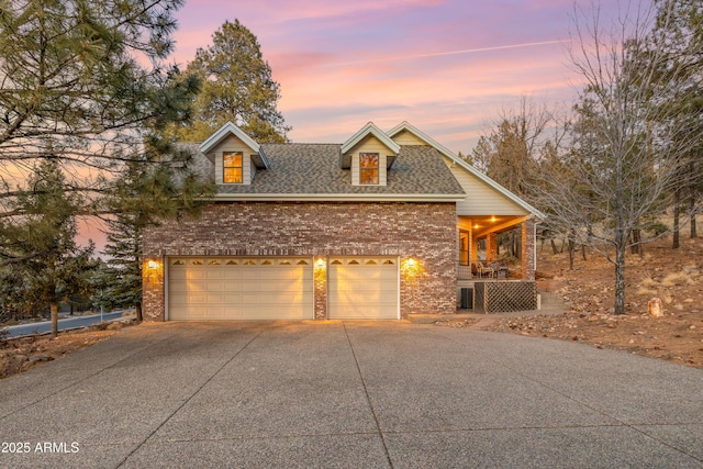 view of front facade featuring a garage