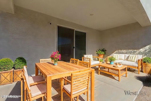 view of patio featuring an outdoor hangout area