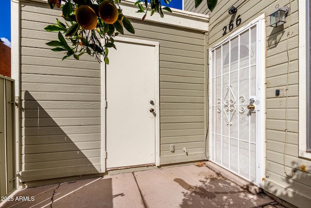 view of property entrance