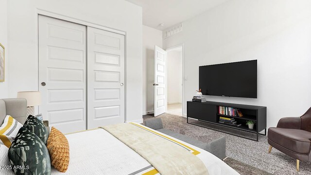 bedroom featuring carpet, baseboards, and a closet