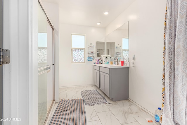 bathroom with vanity