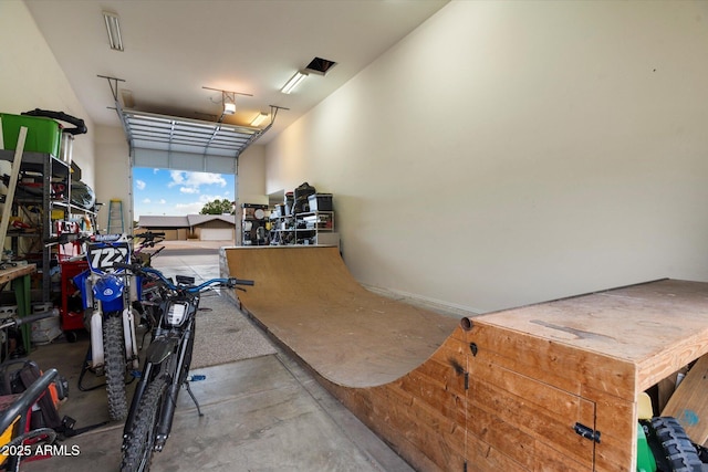 3944 W Paradise Ln, Phoenix, AZ 85053 - exercise area featuring a garage