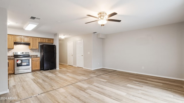 kitchen with black refrigerator, ceiling fan, light hardwood / wood-style floors, and range with electric stovetop