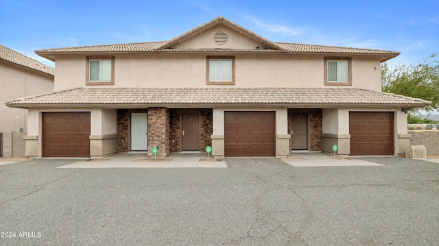 view of front facade with a garage