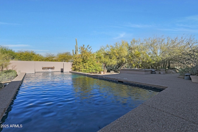 view of swimming pool