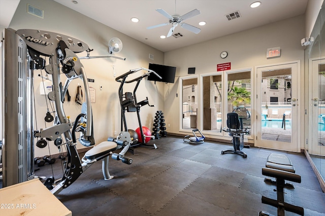 exercise room featuring a ceiling fan, visible vents, and recessed lighting