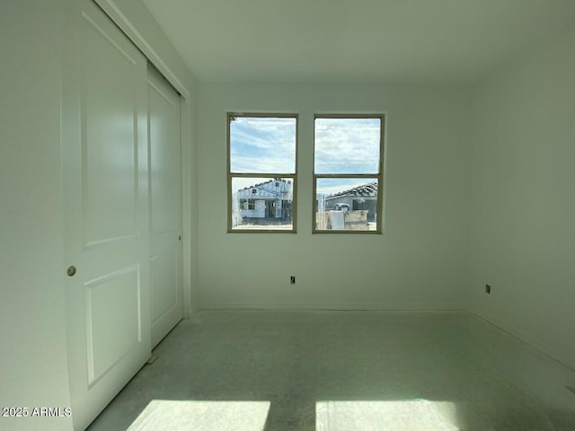 unfurnished bedroom featuring a closet