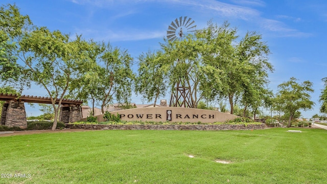 3863 S Posse Trl, Gilbert, AZ 85297 - community sign featuring a yard