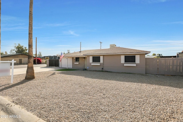 view of front facade featuring a garage