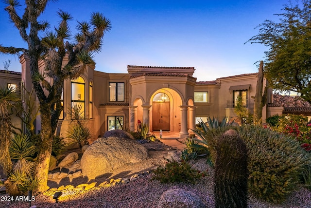 view of mediterranean / spanish-style house