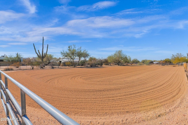 view of yard featuring a rural view