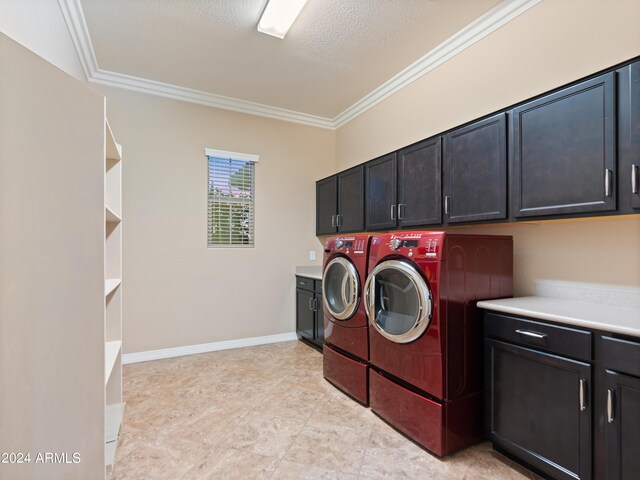 unfurnished bedroom with ceiling fan, ornamental molding, a closet, and hardwood / wood-style floors