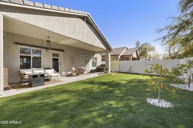 view of yard with a patio