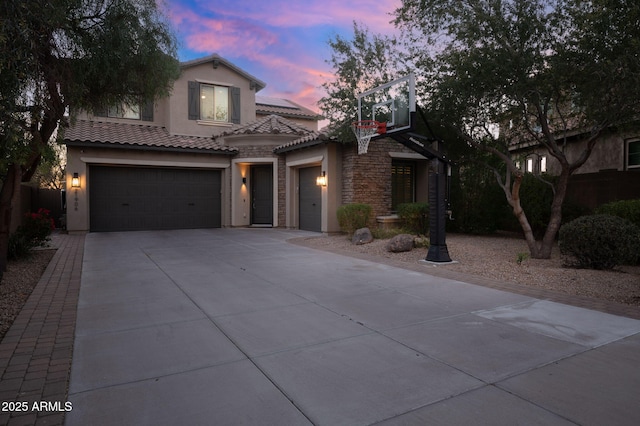 view of front facade featuring a garage