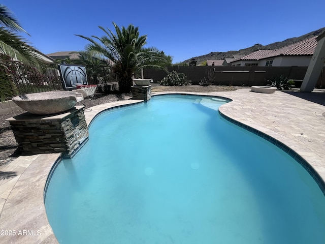 514 E Pearce Rd, Phoenix, AZ 85042 - view of pool featuring a fenced backyard and a patio