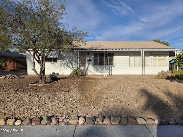 view of front of property