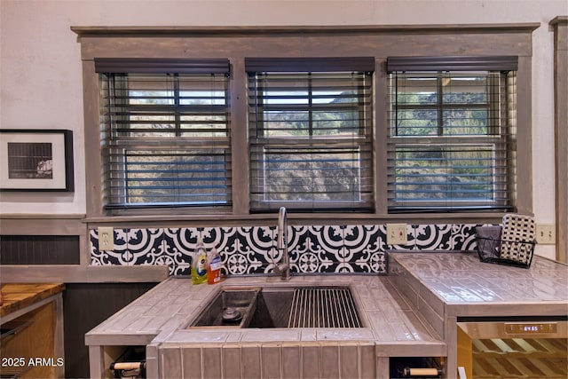 816 Tombstone Cyn Unit C, Bisbee, AZ 85603 - kitchen view of tile counters and wine cooler