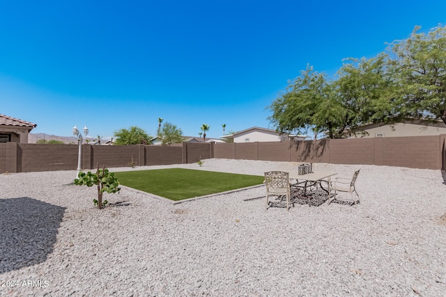 view of yard with a patio