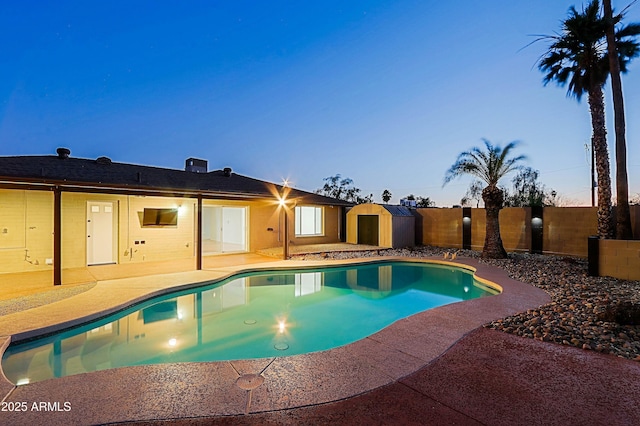 3054 W Redfield Rd, Phoenix, AZ 85053 - view of swimming pool featuring a patio area and a fenced backyard
