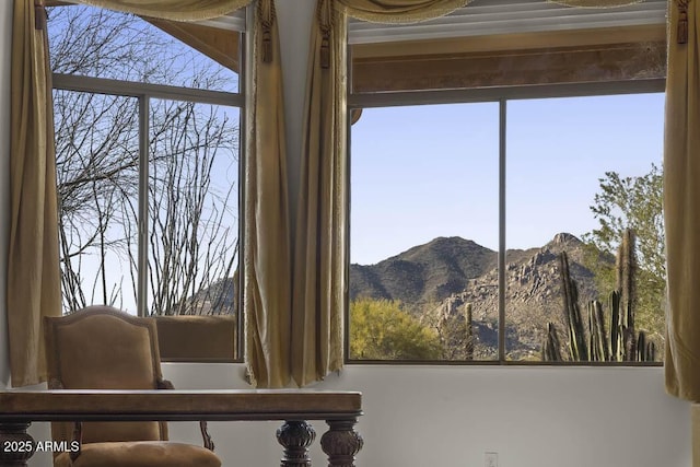 room details featuring a mountain view