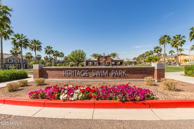 view of community / neighborhood sign