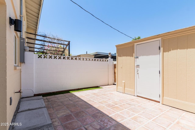 18 E Hermosa Dr Unit 18, Tempe, AZ 85282 - view of patio / terrace featuring a storage unit