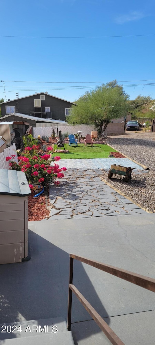 225 N Lobb Ave, Superior, AZ 85173 - view of patio