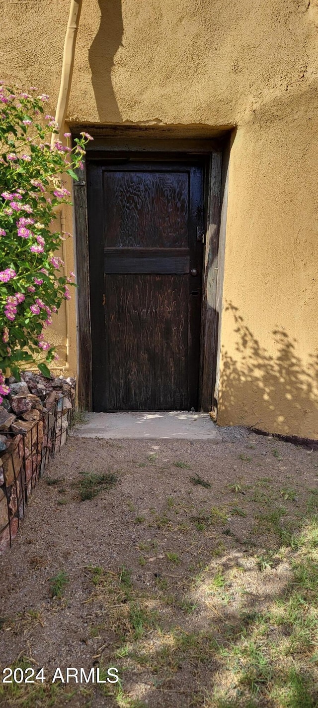 225 N Lobb Ave, Superior, AZ 85173 - details with stucco siding