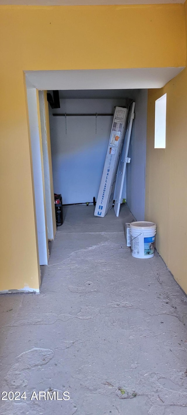 225 N Lobb Ave, Superior, AZ 85173 - view of hallway