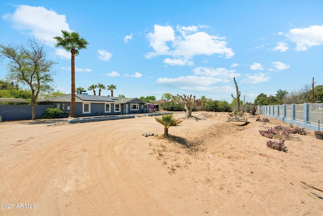12501 E Cloud Rd, Chandler, AZ 85249 - view of yard featuring fence