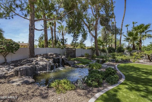 view of yard featuring a fenced backyard