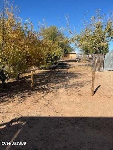 22744 E Carla Vista Dr, Mesa, AZ 85212 - view of yard featuring fence