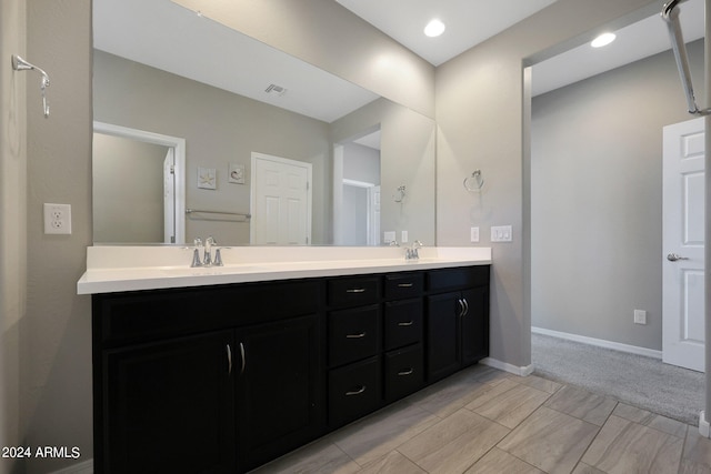 bathroom with vanity