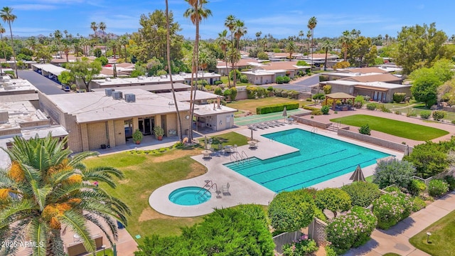 4800 N 68th St Unit 101, Scottsdale, AZ 85251 - community pool with a patio and a residential view