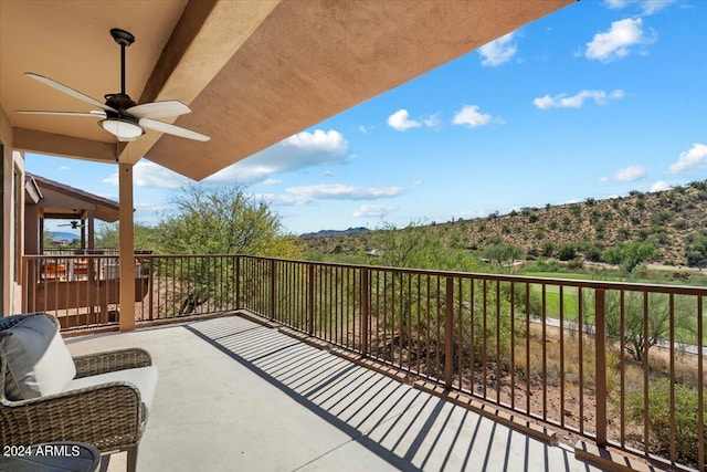 balcony with ceiling fan