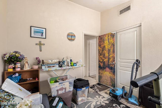 4441 E Desert Wind Dr, Phoenix, AZ 85044 - view of tiled bedroom