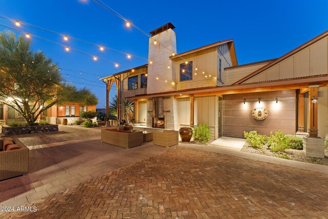 view of front of home featuring a garage